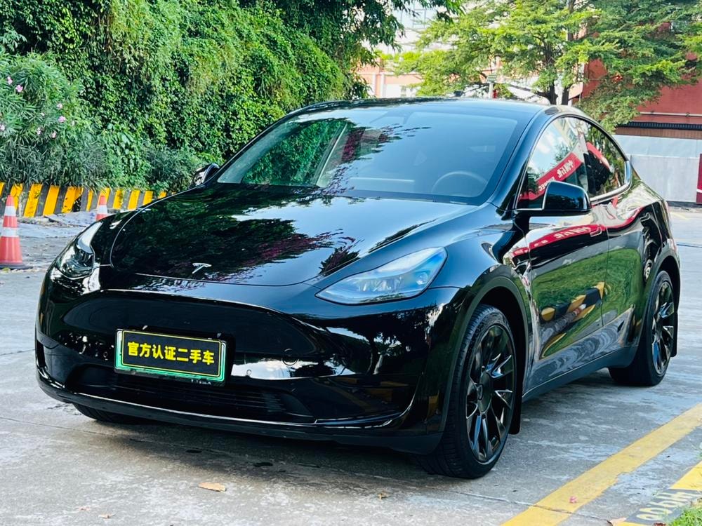 Tesla Model Y 2022 — фото автомобиля