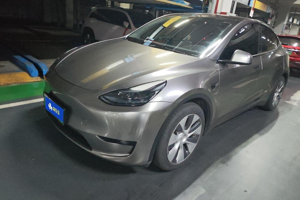 Tesla Model Y 2022 — фото автомобиля