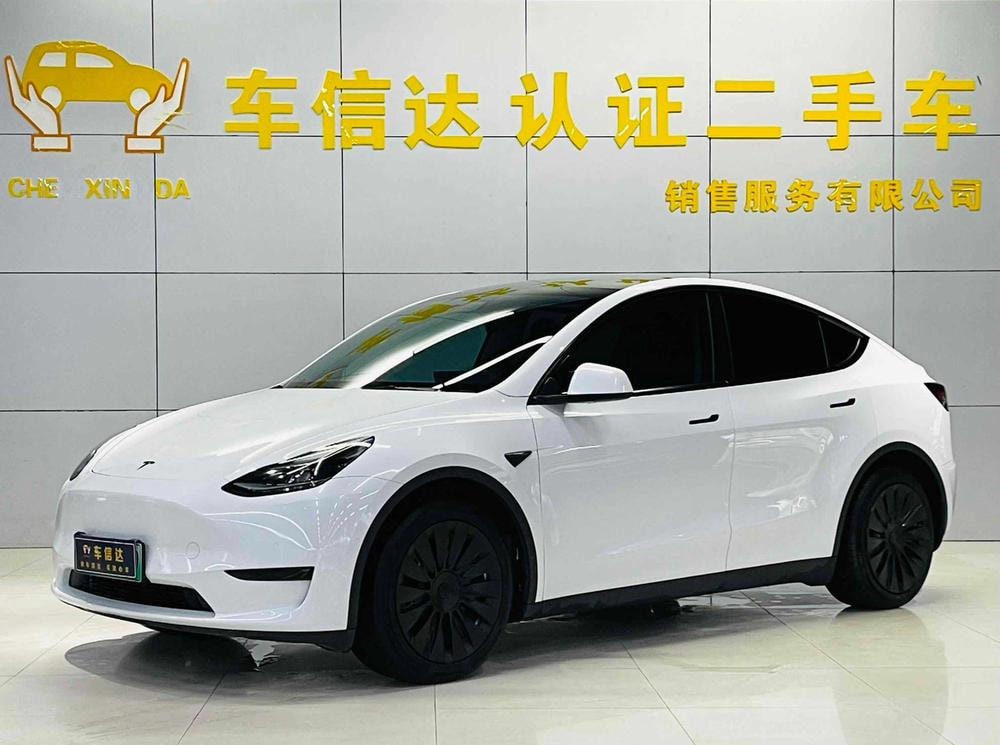 Tesla Model Y 2022 — фото автомобиля