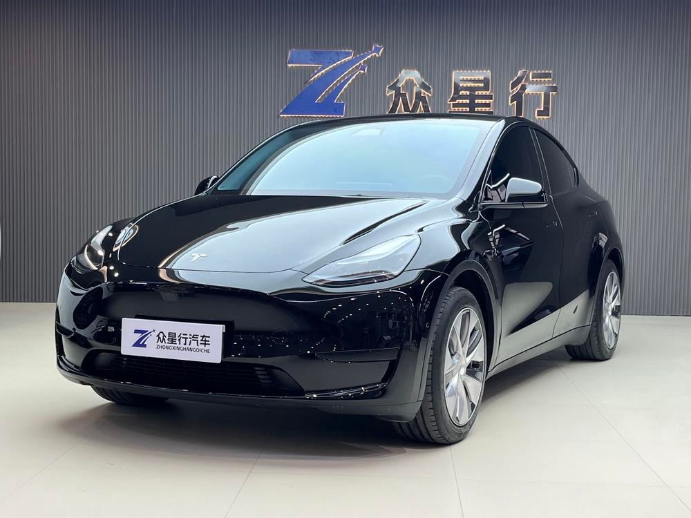 Tesla Model Y 2022 — фото автомобиля