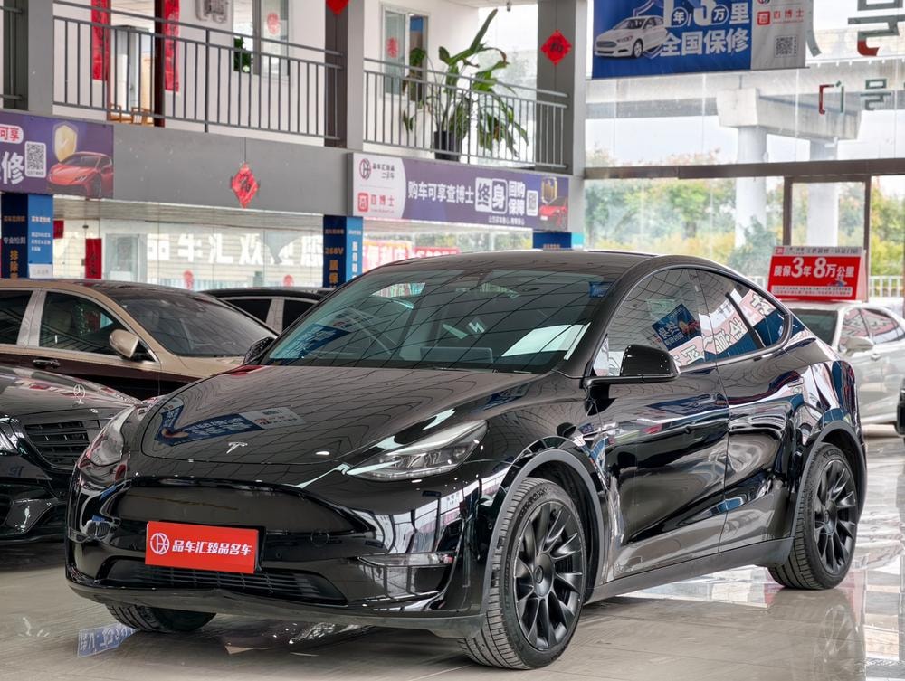 Tesla Model Y 2021 — фото автомобиля