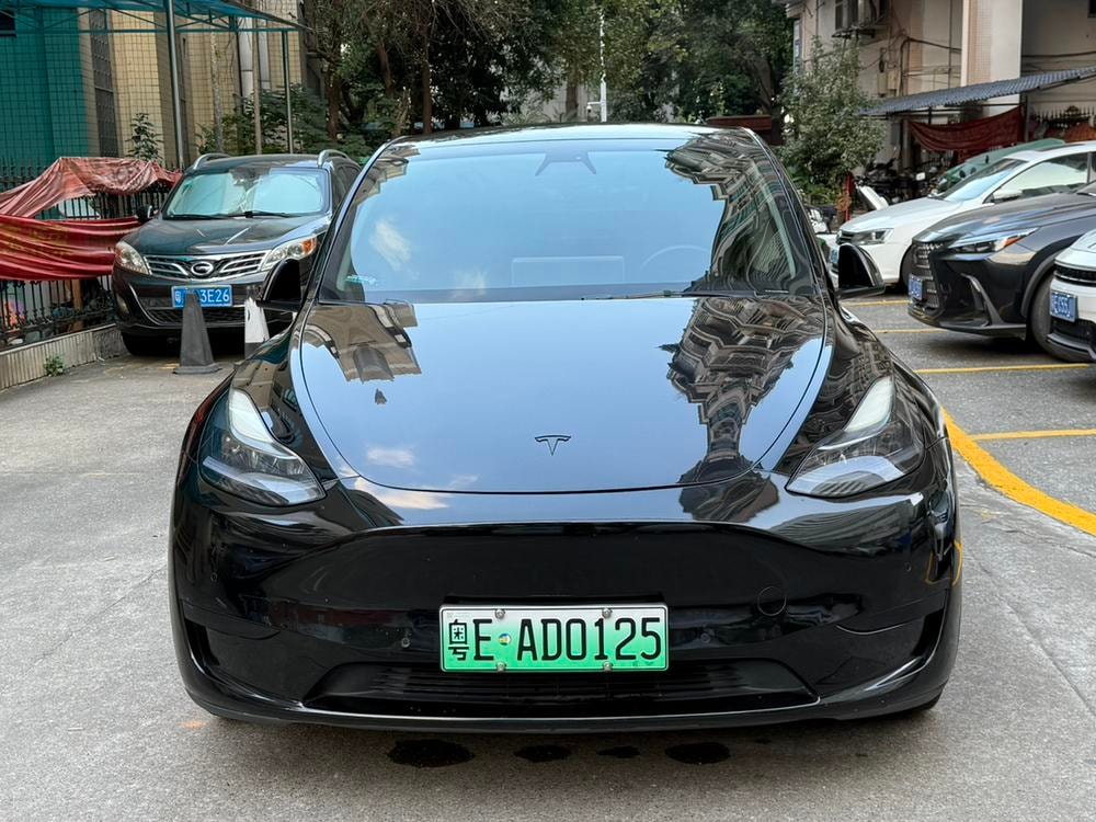 Tesla Model Y 2022 — фото автомобиля