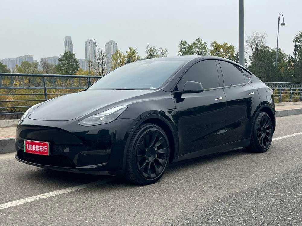 Tesla Model Y 2021 — фото автомобиля