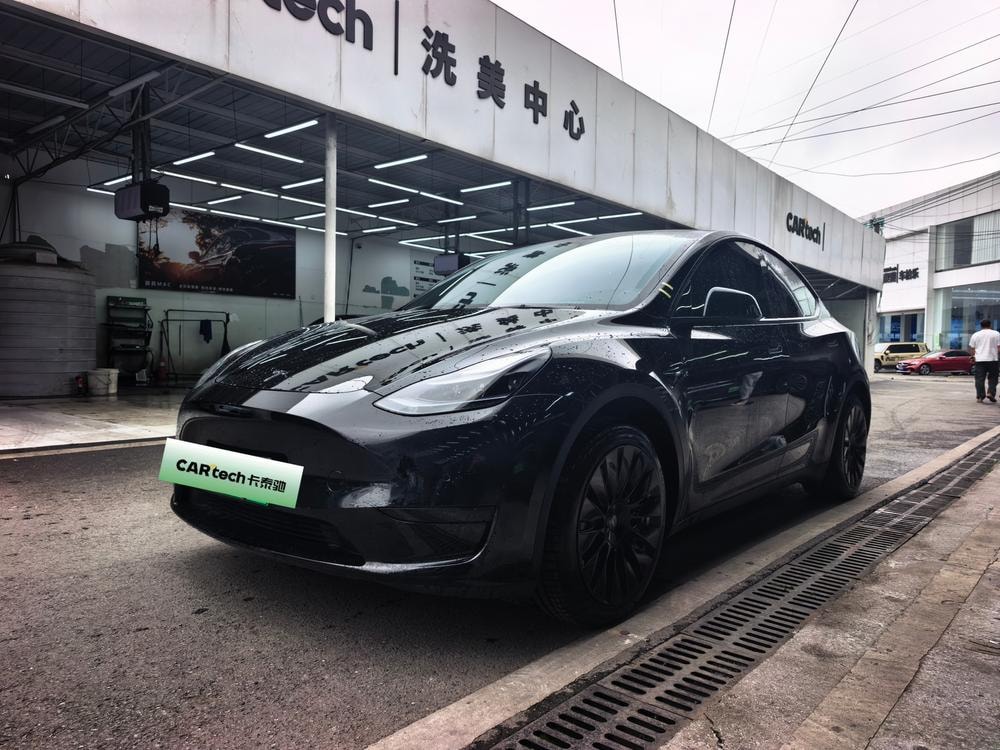 Tesla Model Y 2022 — фото автомобиля