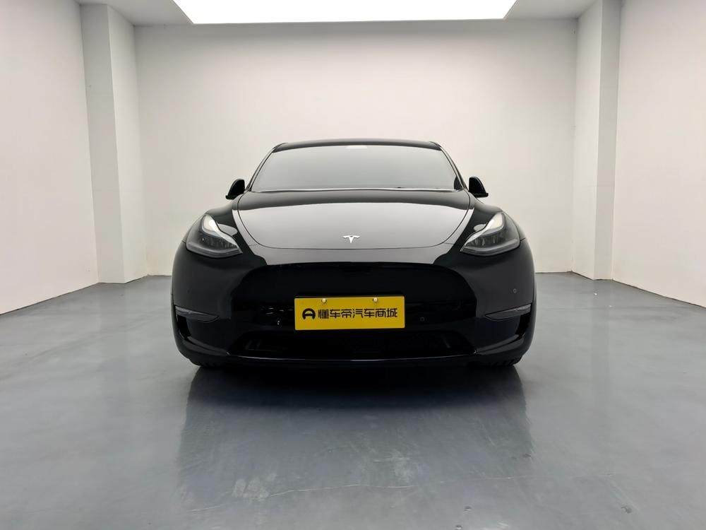 Tesla Model Y 2022 — фото автомобиля