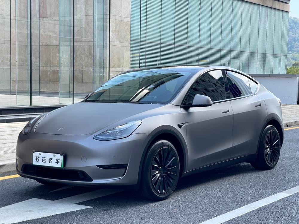 Tesla Model Y 2022 — фото автомобиля