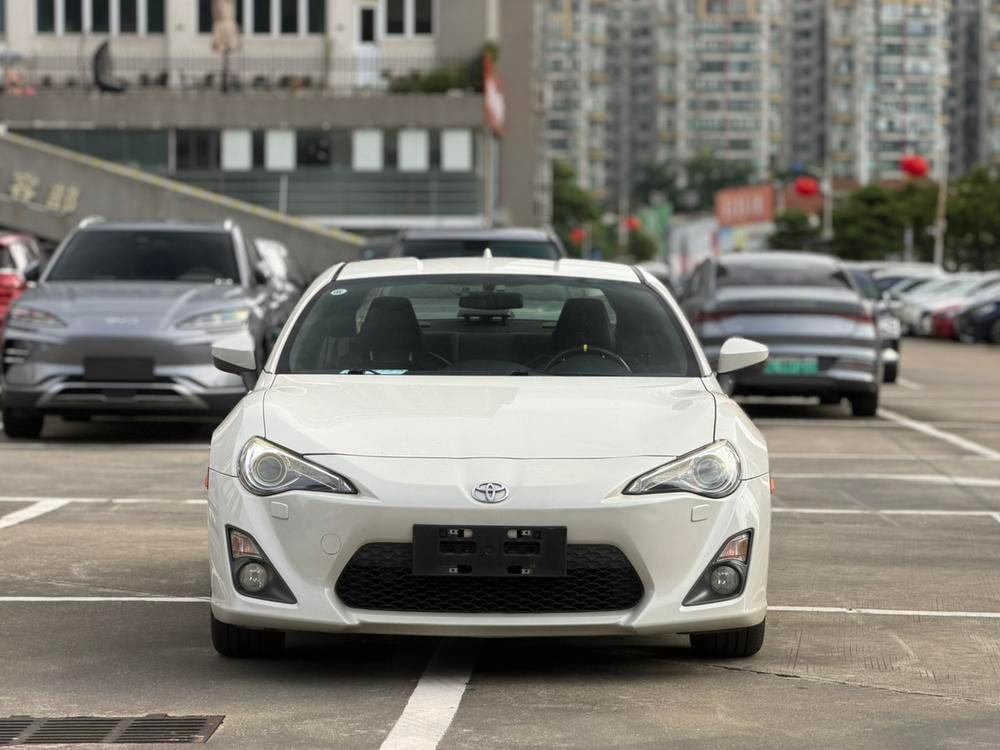 Toyota 86 2014 — фото автомобиля 1