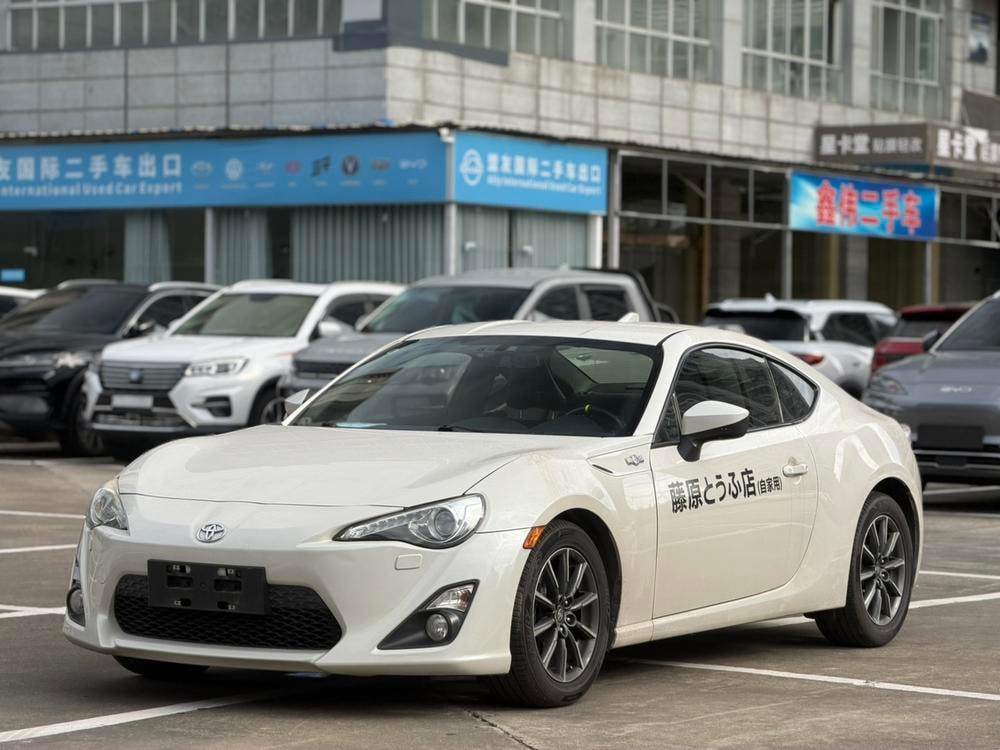 Toyota 86 2014 — фото автомобиля 1