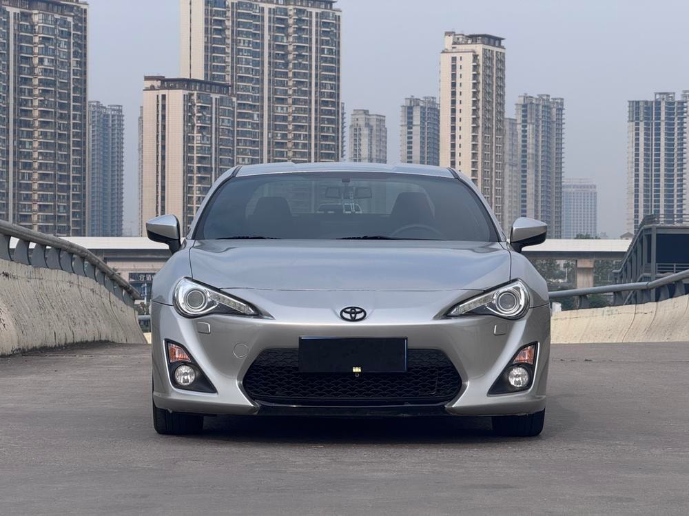 Toyota 86 2014 — фото автомобиля