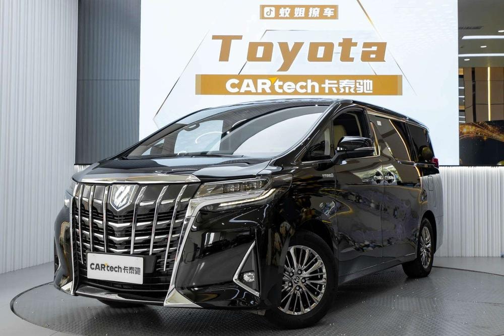 Toyota Alphard 2021 — фото автомобиля