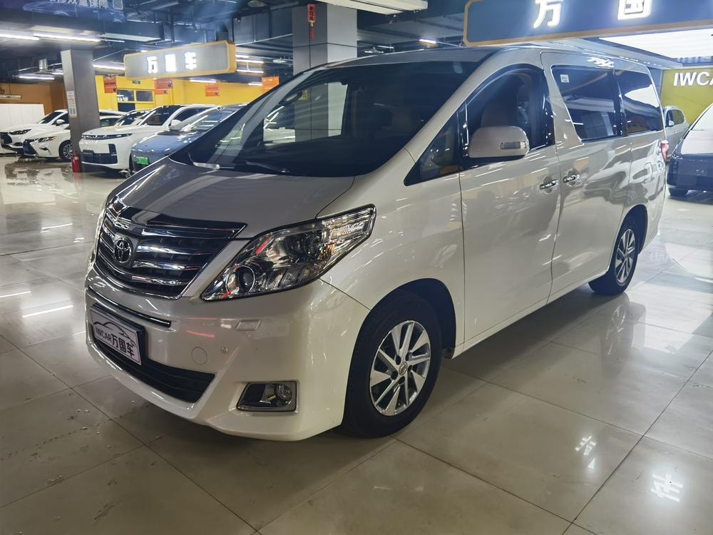 Toyota Alphard 2012 — фото автомобиля