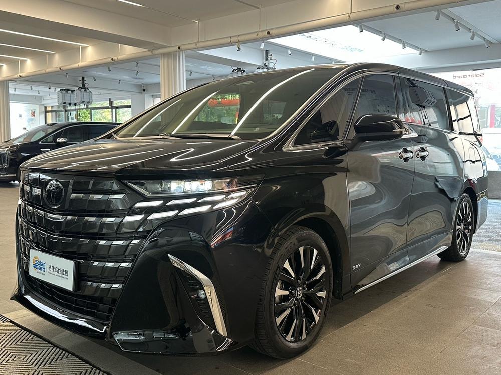 Toyota Alphard 2023 — фото автомобиля 1