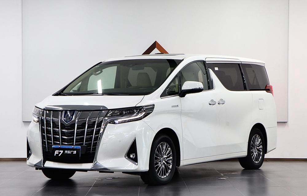 Toyota Alphard 2021 — фото автомобиля 1