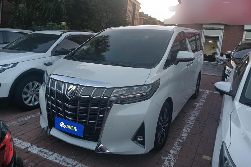 Toyota Alphard 2018 — фото автомобиля 1