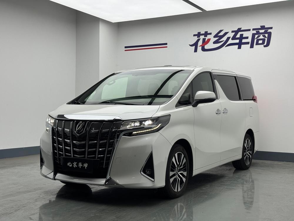 Toyota Alphard 2018 — фото автомобиля 1