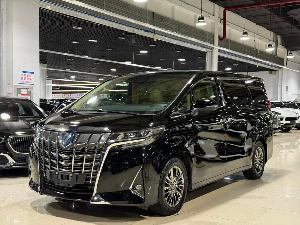 Toyota Alphard 2021 — фото автомобиля