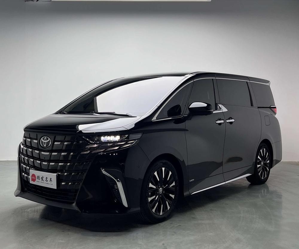 Toyota Alphard 2024 — фото автомобиля 1