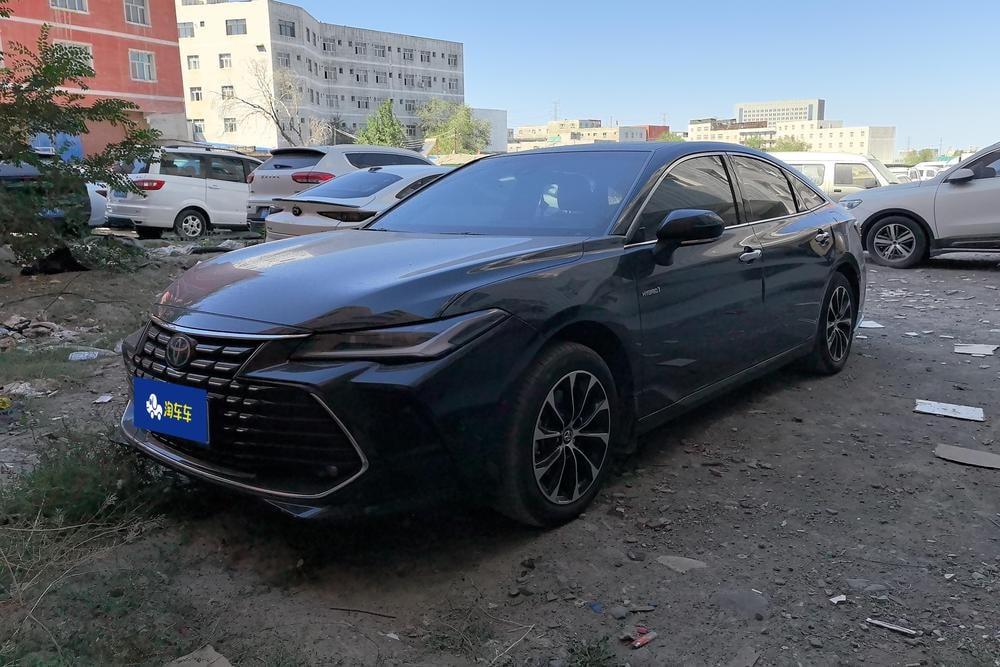 Toyota Avalon 2023 — фото автомобиля