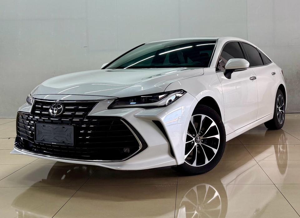 Toyota Avalon 2023 — фото автомобиля