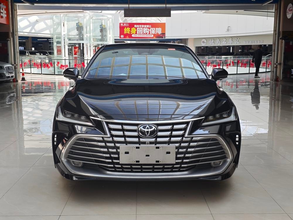 Toyota Avalon 2024 — фото автомобиля