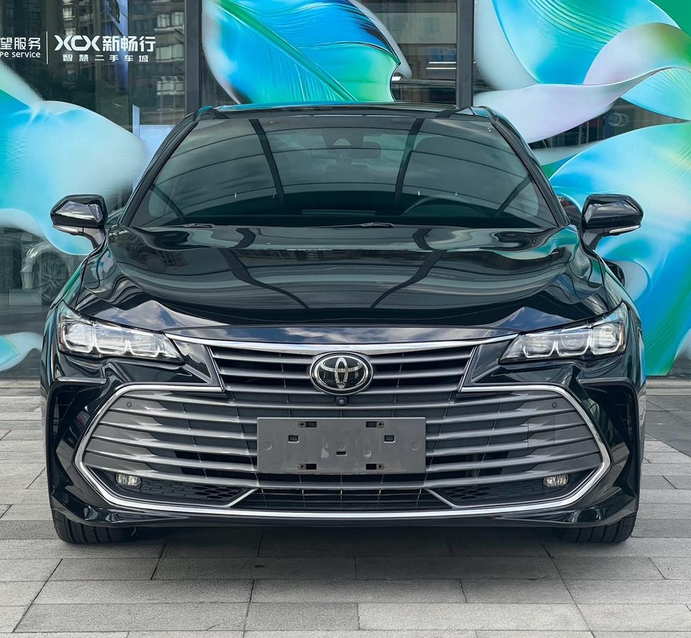 Toyota Avalon 2019 — фото автомобиля 1