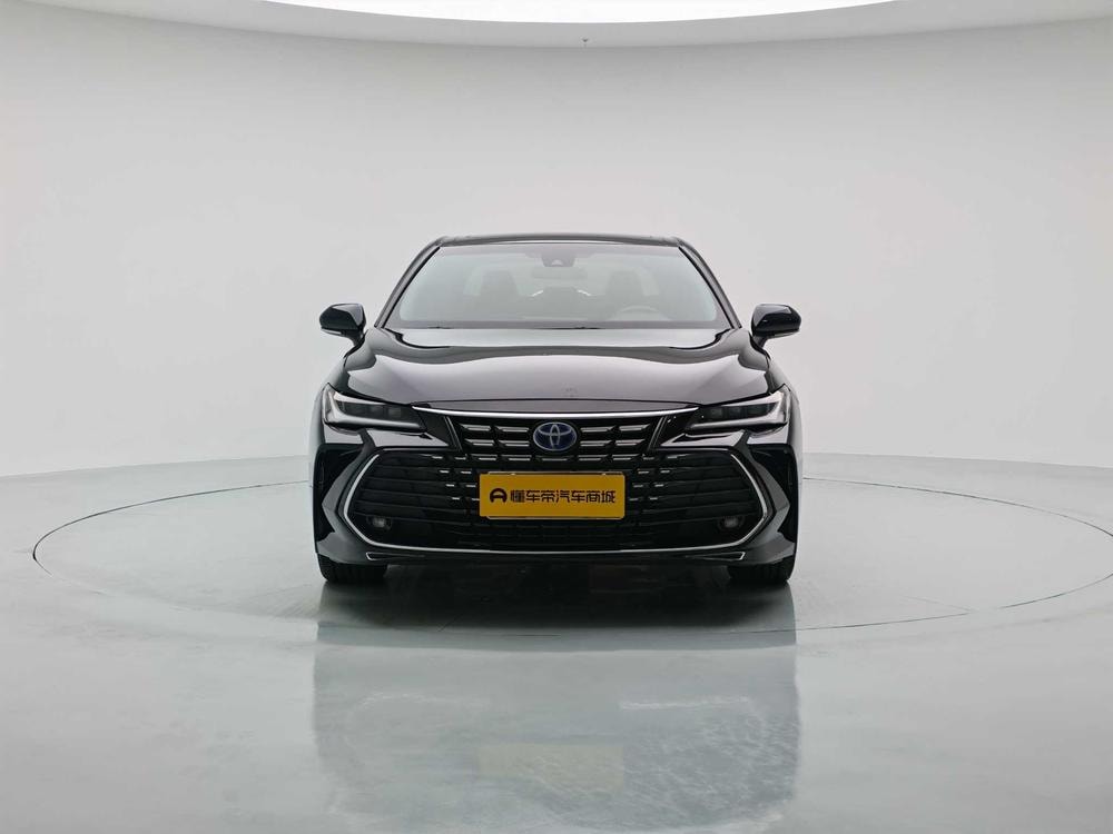 Toyota Avalon 2022 — фото автомобиля 1