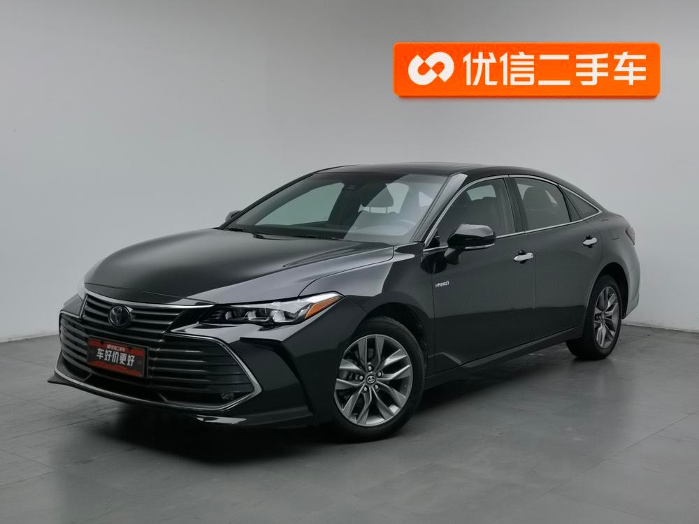 Toyota Avalon 2019 — фото автомобиля 1