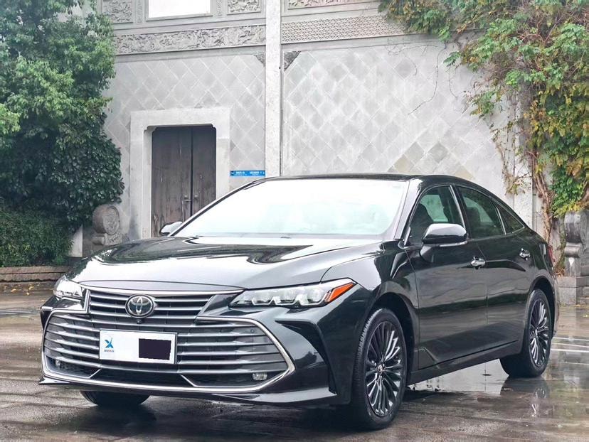 Toyota Avalon 2019 — фото автомобиля