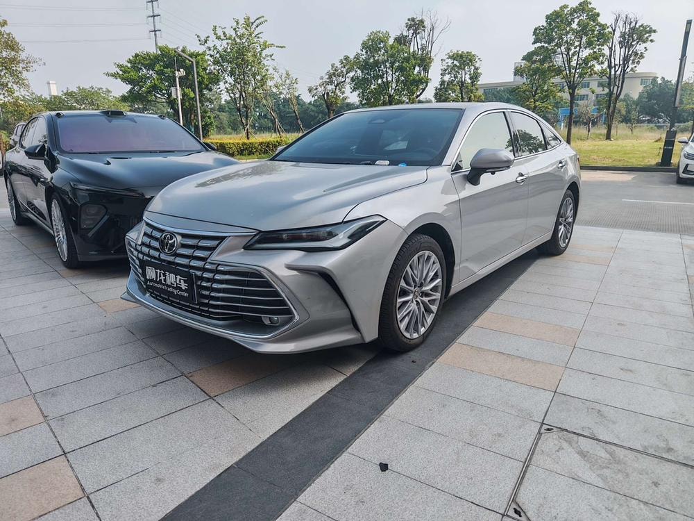 Toyota Avalon 2024 — фото автомобиля