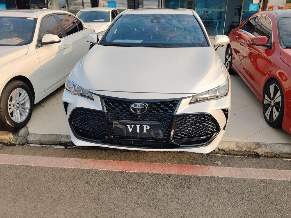 Toyota Avalon 2022 — фото автомобиля