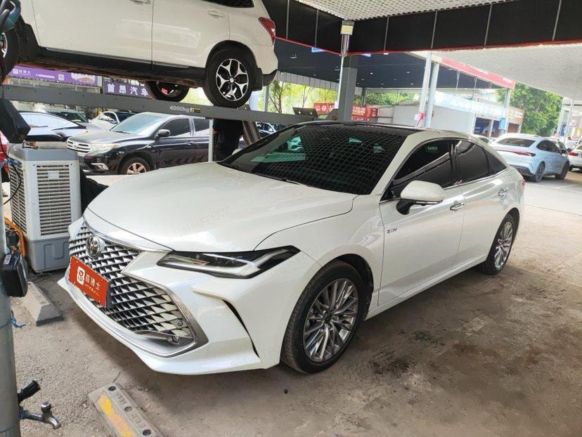 Toyota Avalon 2024 — фото автомобиля