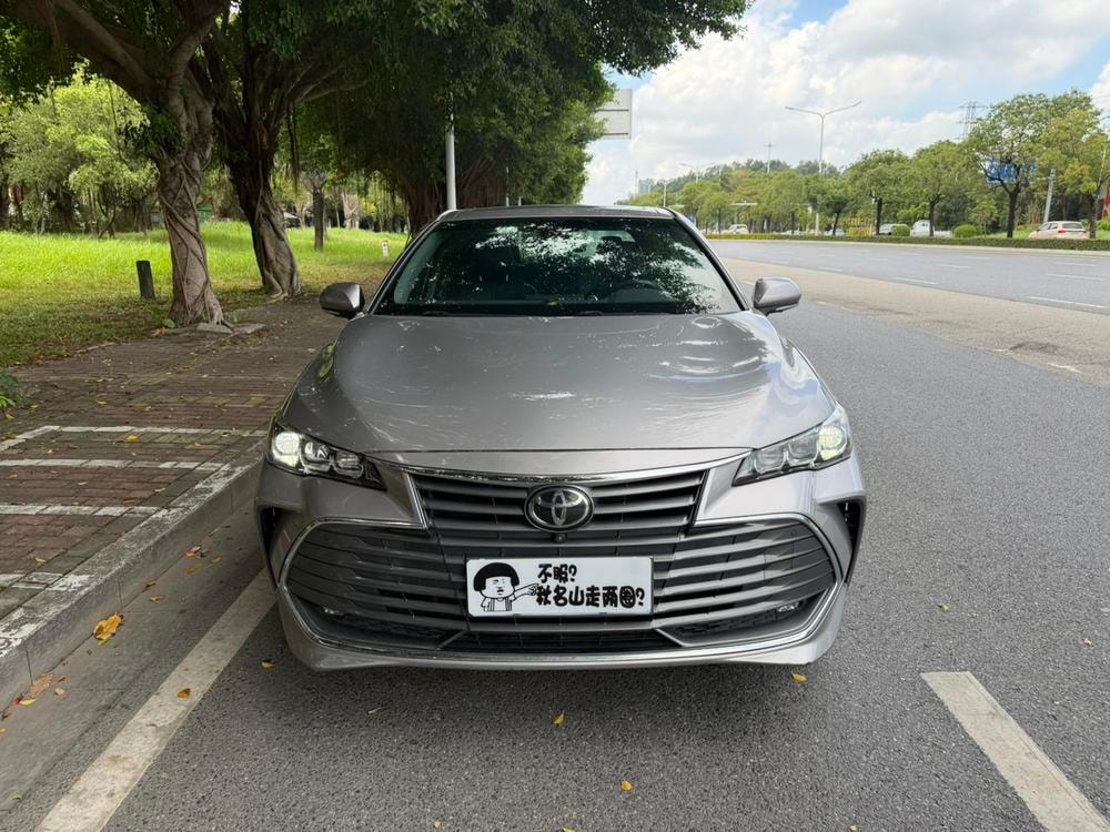 Toyota Avalon 2019 — фото автомобиля