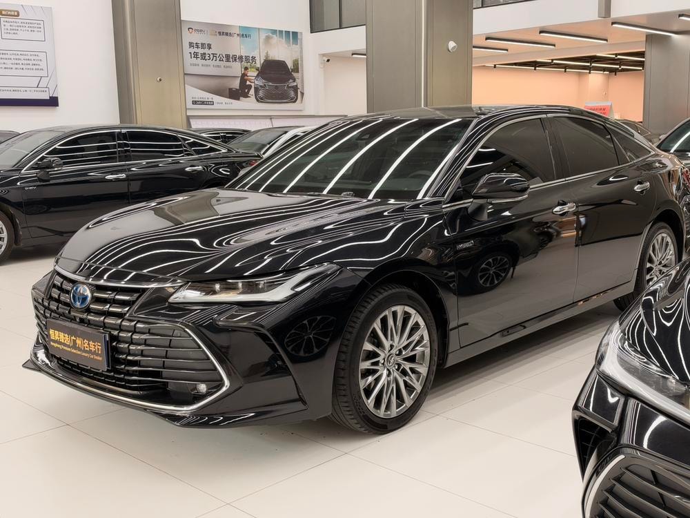 Toyota Avalon 2022 — фото автомобиля