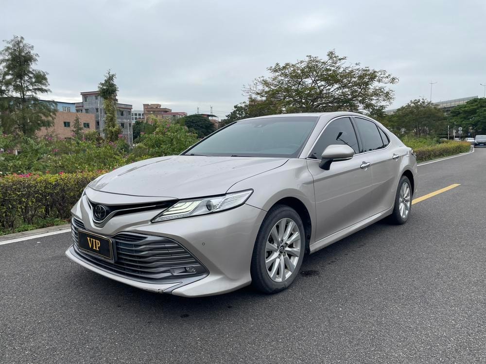 Toyota Camry 2019 — фото автомобиля 1