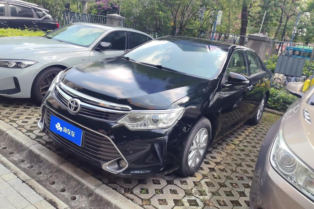 Toyota Camry 2016 — фото автомобиля 1