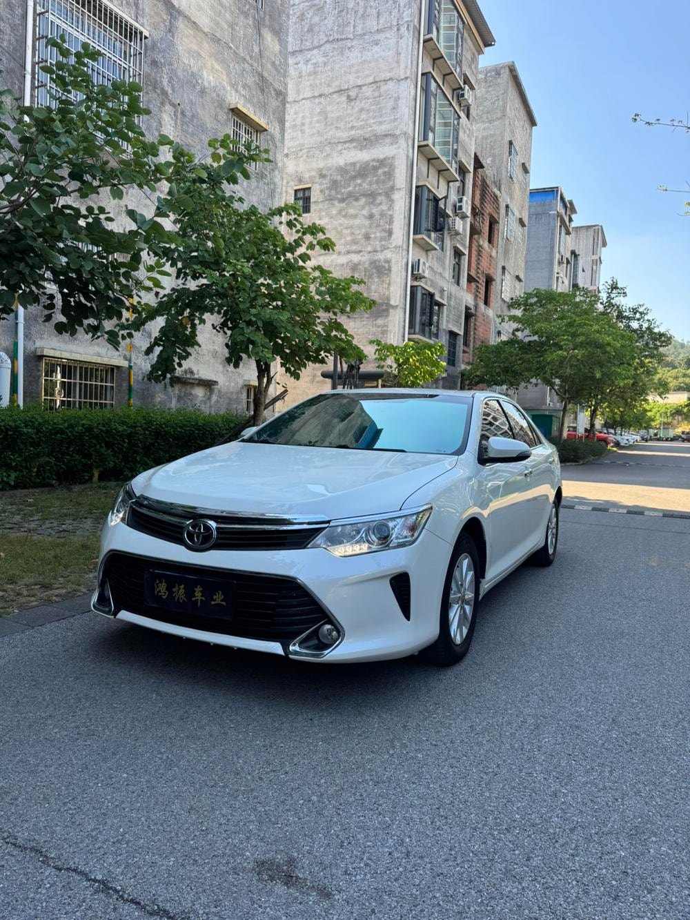 Toyota Camry 2016 — фото автомобиля