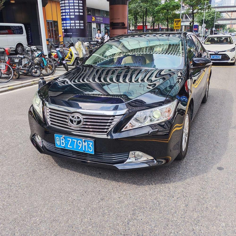 Toyota Camry 2012 — фото автомобиля