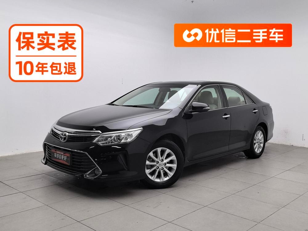 Toyota Camry 2015 — фото автомобиля