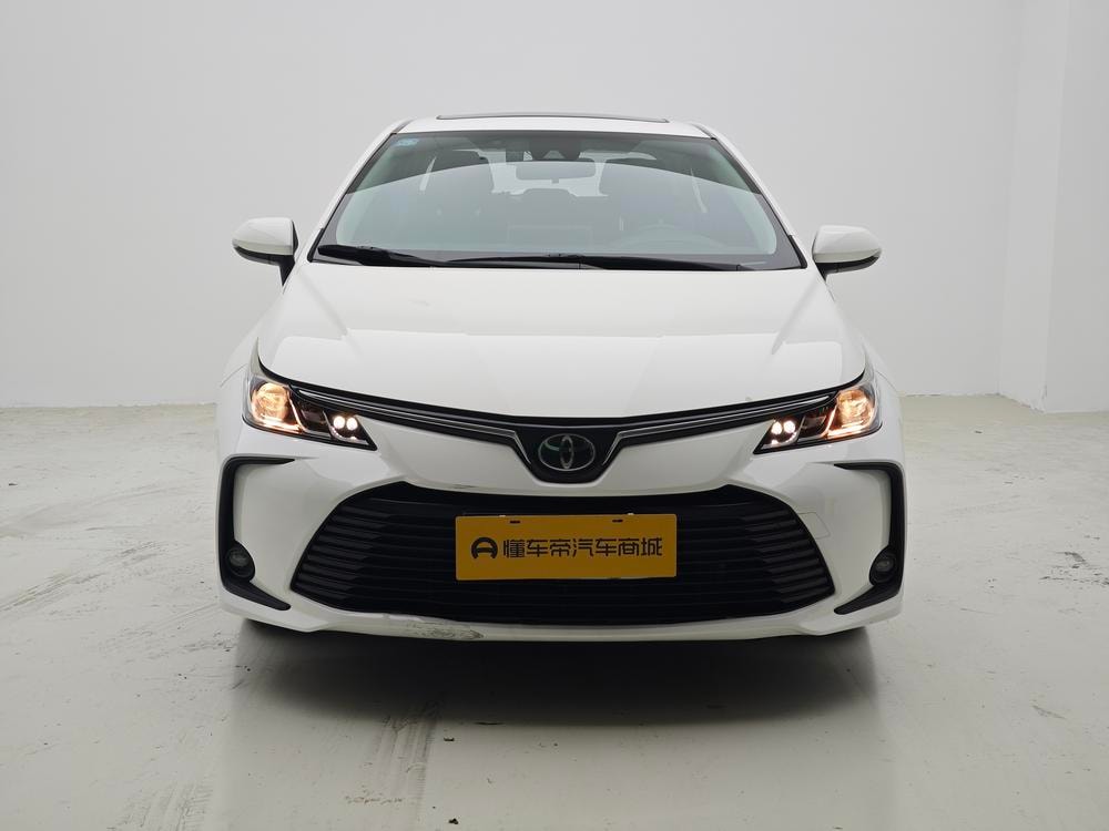 Toyota Corolla 2019 — фото автомобиля