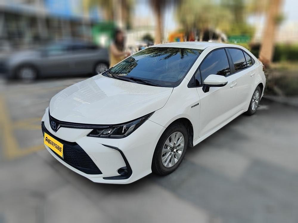 Toyota Corolla 2023 — фото автомобиля 1