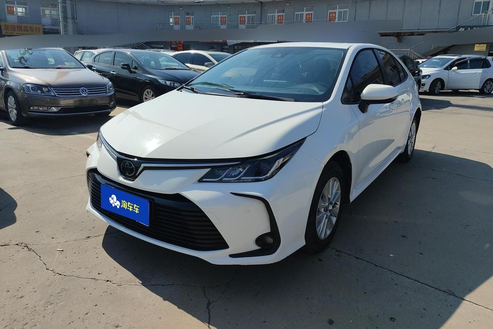 Toyota Corolla 2021 — фото автомобиля