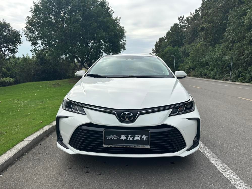 Toyota Corolla 2021 — фото автомобиля 1