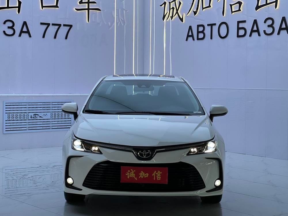 Toyota Corolla 2021 — фото автомобиля 1