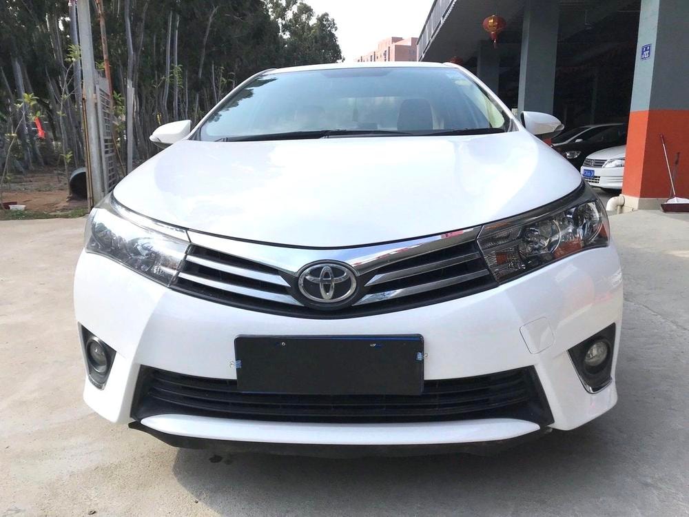 Toyota Corolla 2014 — фото автомобиля