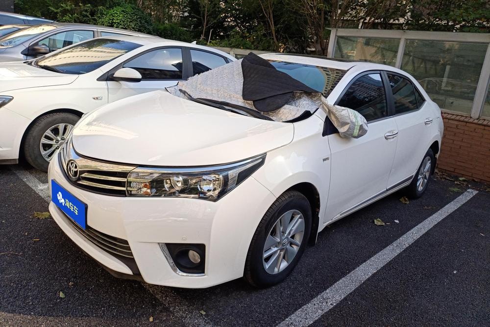 Toyota Corolla 2014 — фото автомобиля