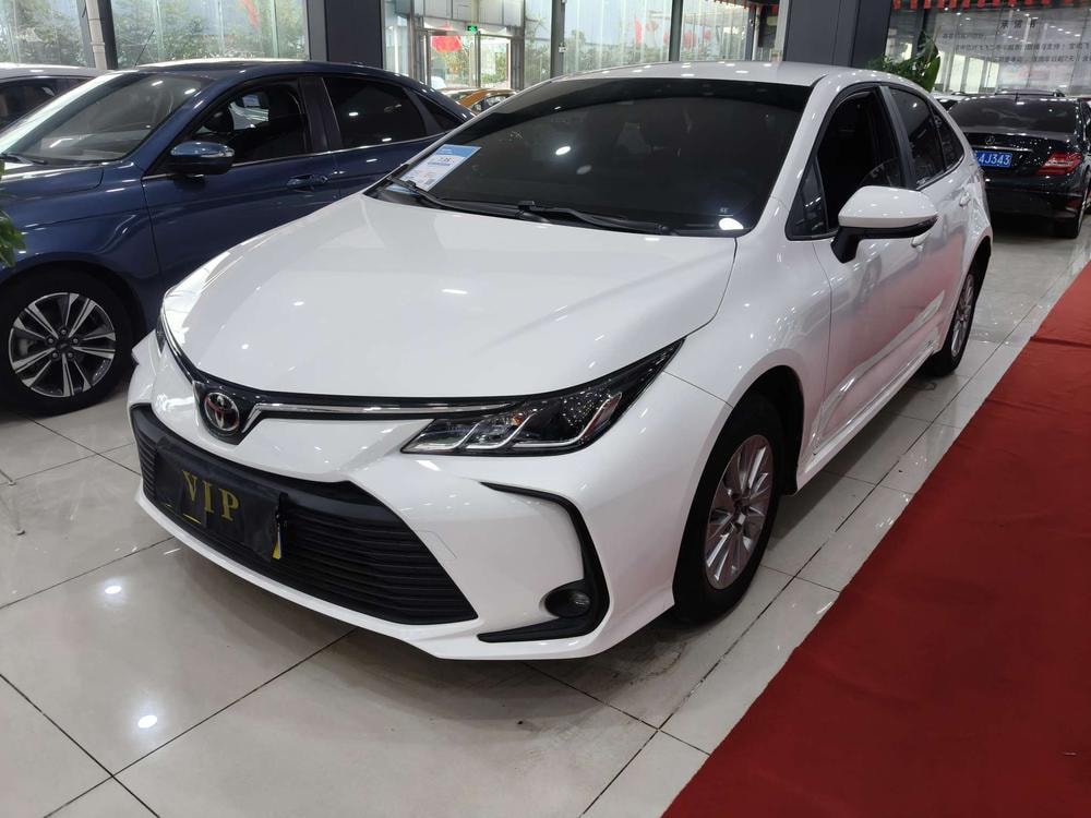 Toyota Corolla 2026 — фото автомобиля 1