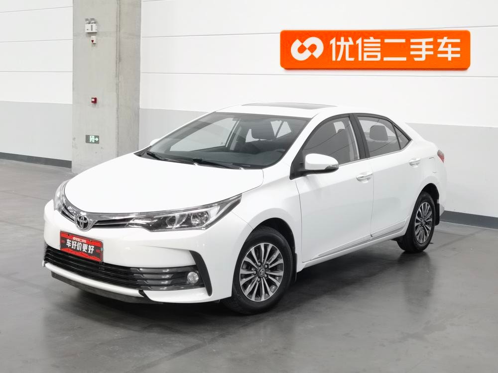 Toyota Corolla 2017 — фото автомобиля