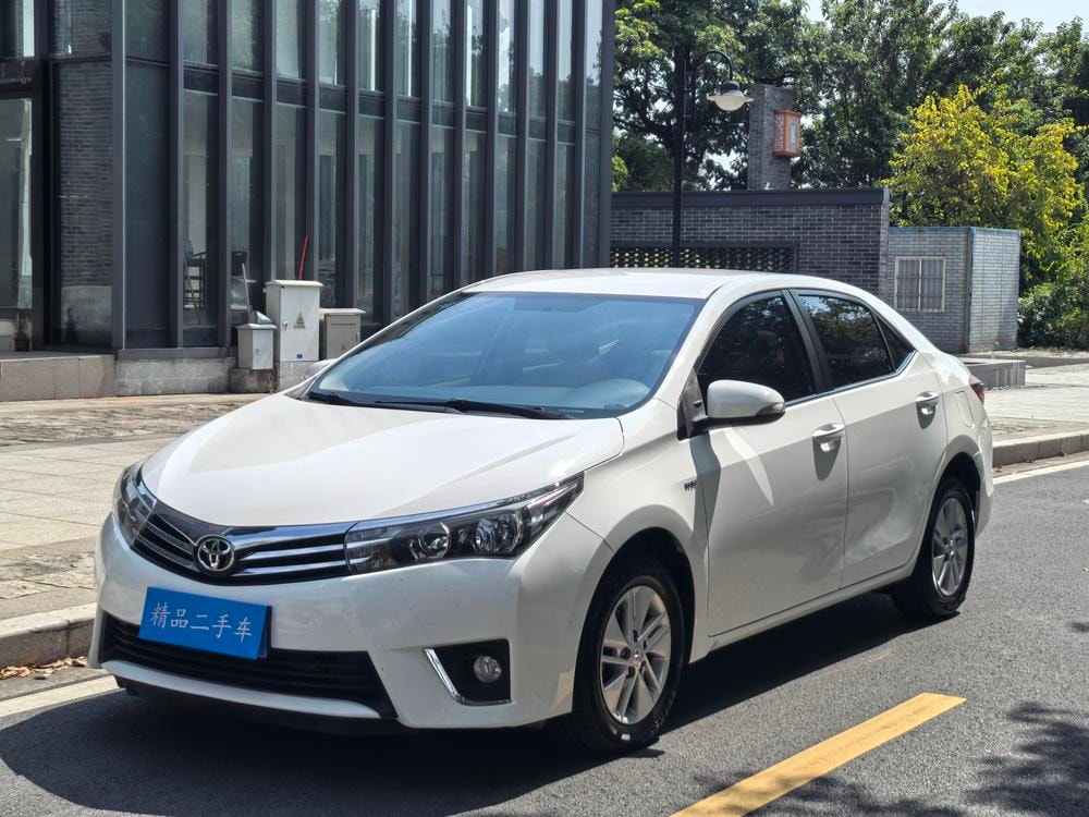 Toyota Corolla 2017 — фото автомобиля 1