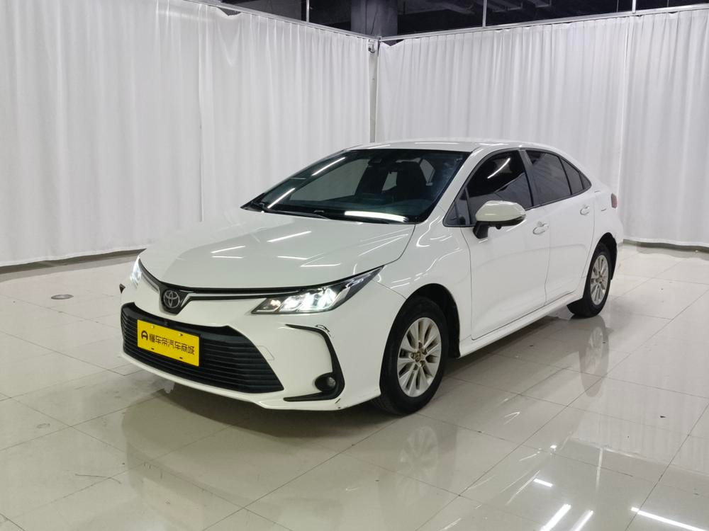 Toyota Corolla 2021 — фото автомобиля