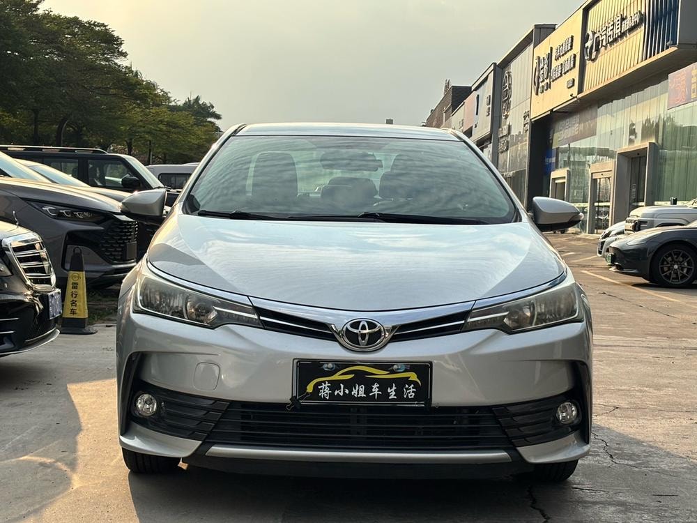 Toyota Corolla 2017 — фото автомобиля 1